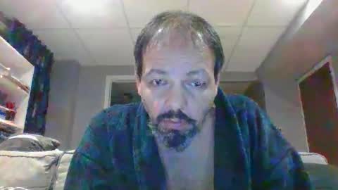 walker033 online show from November 17, 2025, 4:29 am