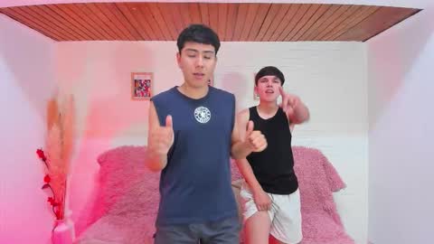 Hi  I am Venus kloy Thiago online show from September 11, 2025, 2:22 am