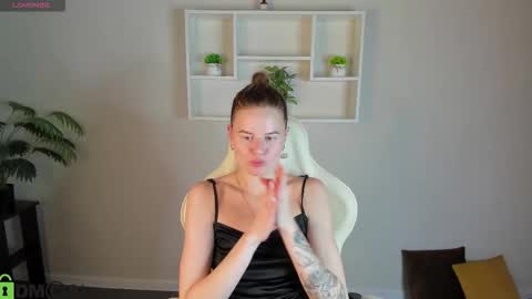 Wanda online show from September 25, 2025, 2:21 pm