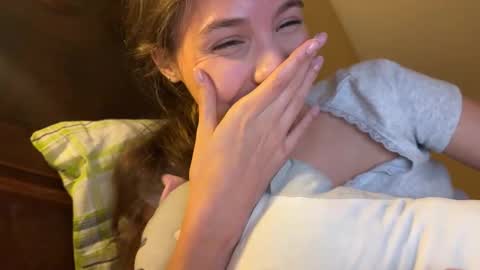 Wendy. Hello Honeys Ill see you 2nd 5th 7th this week love you3 online show from September 12, 2025, 2:00 am