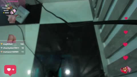  wanda  online show from February 4, 2025, 1:48 pm