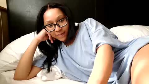 wanderlustgaal online show from February 12, 2026, 5:30 pm