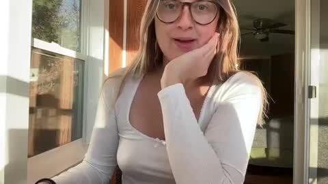 Jade  Adonis online show from December 5, 2024, 2:00 pm