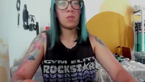 Waningrose  Lu online show from January 3, 2025, 3:44 pm