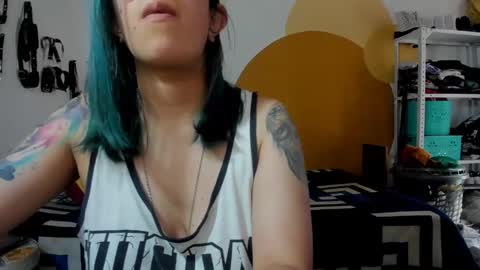 Waningrose  Lu online show from January 6, 2025, 3:19 pm