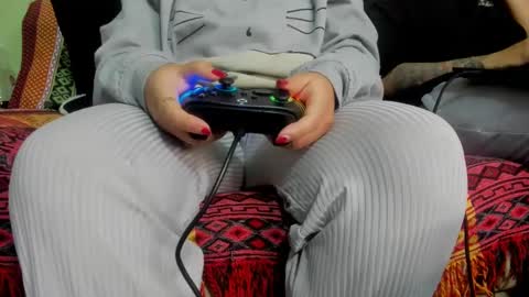 Waningrose  Lu online show from February 12, 2025, 2:35 am