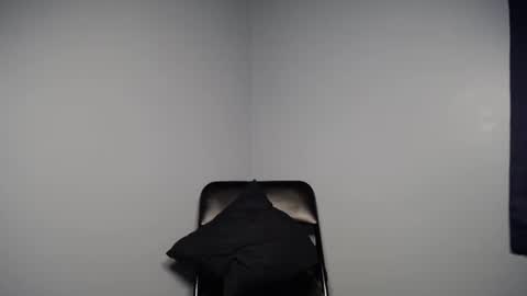 Snapshot of wannaplay1025 chatting on June 24, 2026, 1:37 am wannaplay1025 online show from June 24, 2026, 1:37 am