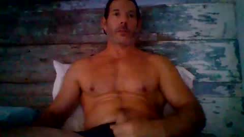 Snapshot of want_to_be_recognized chatting on May 21, 2026, 7:43 pm want_to_be_recognized online show from May 21, 2026, 7:43 pm