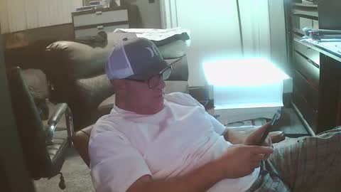 inittogetitin online show from December 2, 2025, 7:03 am