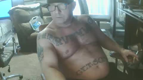 inittogetitin online show from December 14, 2025, 8:02 pm