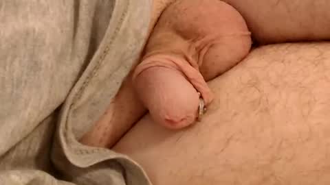 wants online show from November 18, 2025, 12:49 am