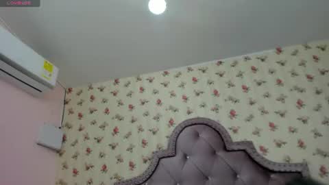 Snapshot of watson_crystal00 chatting on August 8, 2026, 2:52 pm Milf Latina online show from August 8, 2026, 2:52 pm
