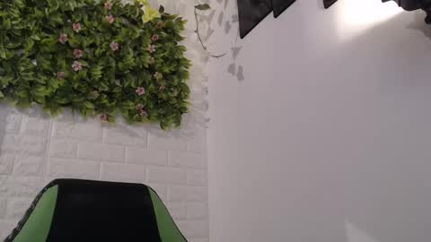 Trixie 3 online show from February 14, 2025, 11:20 pm