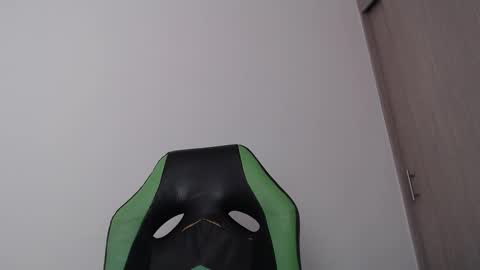 Trixie 3 online show from March 4, 2026, 4:02 pm