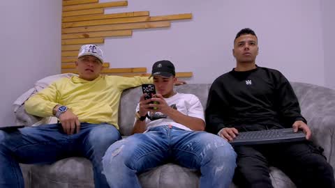 Snapshot of web_gammer_ chatting on February 26, 2025, 1:21 am Jhonny Dick his neighbors. online show from February 26, 2025, 1:21 am