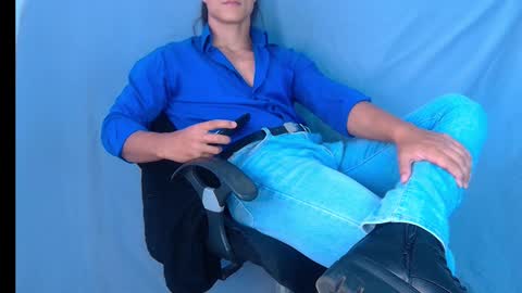 Snapshot of webcamjl chatting on September 29, 2025, 6:46 pm Balruk online show from September 29, 2025, 6:46 pm