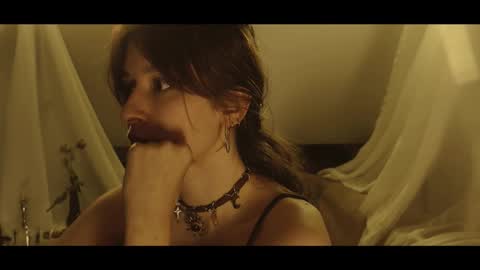 Coraline online show from November 29, 2025, 6:33 pm