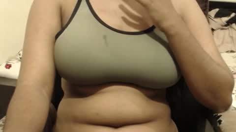 mina online show from November 4, 2025, 10:03 am