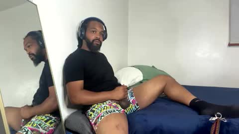 WeDaShit Come Vibe with me . online show from May 30, 2026, 12:08 am