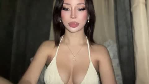 Snapshot of weebu010 chatting on November 18, 2025, 1:44 am Marie Pelie online show from November 18, 2025, 1:44 am