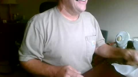 Snapshot of welderod chatting on July 6, 2026, 3:58 pm welderod online show from July 6, 2026, 3:58 pm