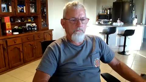 Snapshot of wellhelloo chatting on April 21, 2026, 6:52 am Wellhelloo online show from April 21, 2026, 6:52 am