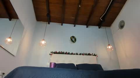 Wendolyn online show from November 24, 2025, 1:22 pm