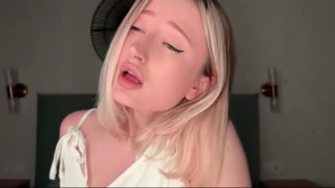 Daisy    online show from February 21, 2026, 5:03 pm