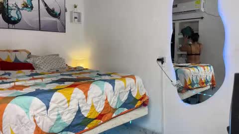 Wendy Alex online show from March 18, 2026, 1:09 am