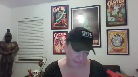 WendyCU online show from February 9, 2025, 5:29 am