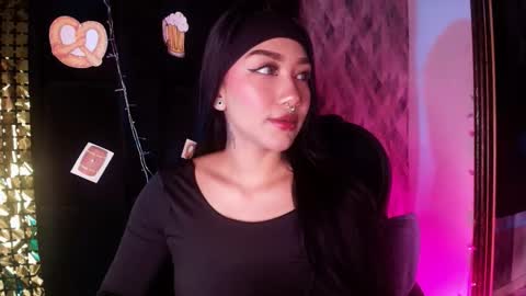 WEN SHENG online show from September 15, 2025, 7:14 pm