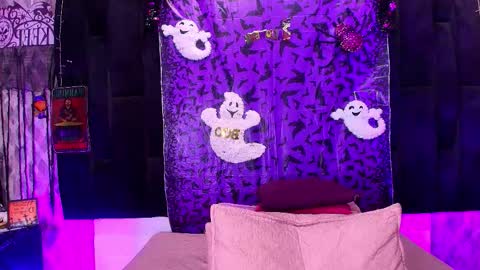 WEN SHENG online show from October 27, 2025, 7:18 pm