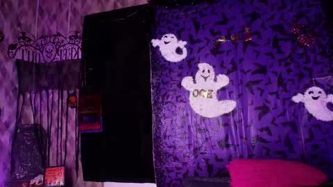 WEN SHENG online show from October 31, 2025, 7:37 pm