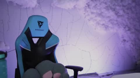 little girl who is always rightLisa online show from March 4, 2025, 2:06 am