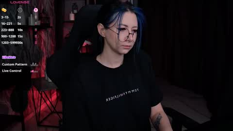 little girl who is always rightLisa online show from December 4, 2025, 1:15 am