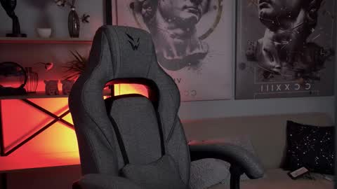 little girl who is always rightLisa online show from March 26, 2026, 1:22 am