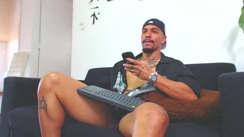 Wesley Rogger online show from December 6, 2024, 9:35 pm