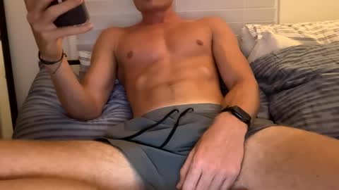 Snapshot of weston22w chatting on May 30, 2026, 1:25 am College Curious online show from May 30, 2026, 1:25 am