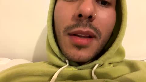 Snapshot of wet1wood chatting on October 16, 2025, 3:51 am wet1wood online show from October 16, 2025, 3:51 am