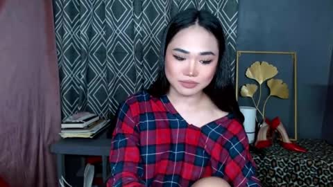 yana online show from April 27, 2026, 3:21 pm