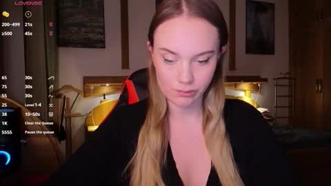 Lana online show from January 9, 2026, 5:26 pm