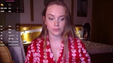 Lana online show from February 10, 2026, 5:50 pm