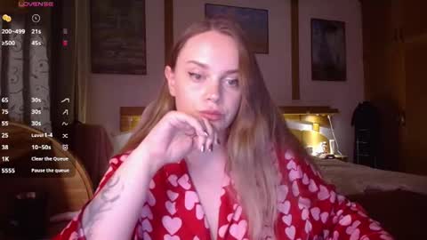 Lana online show from June 23, 2026, 8:18 pm