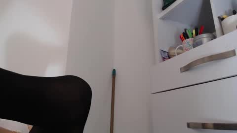 Diva online show from February 20, 2025, 12:08 am