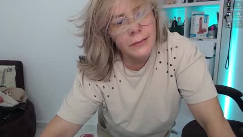 Diva online show from February 23, 2025, 7:49 pm