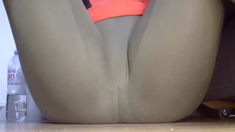 wet_pants2022 online show from September 23, 2025, 7:11 am