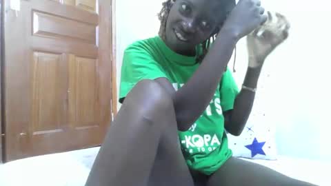 wet_pussy2025 online show from December 23, 2025, 2:31 am