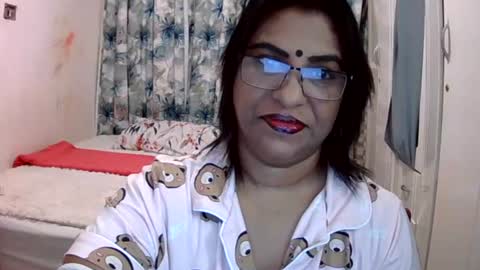 Snapshot of wetindian1971 chatting on July 10, 2026, 3:33 am kavita online show from July 10, 2026, 3:33 am