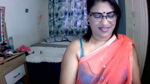 Snapshot of wetindian1971 chatting on July 27, 2026, 11:28 am kavita online show from July 27, 2026, 11:28 am
