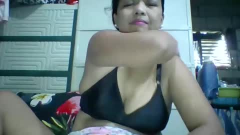 wetpussie4_you online show from September 27, 2025, 6:29 am